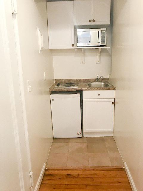 105 East 10th Street E. Greenwich Village New York NY 10003