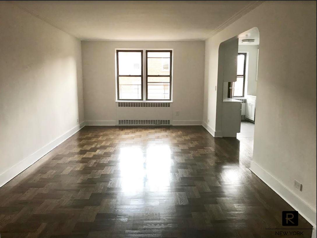 Forest Hills R New York