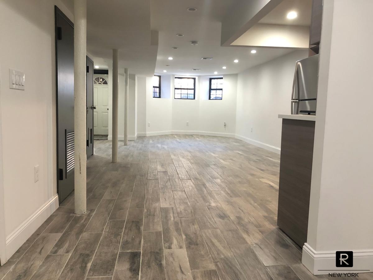 75-11 61st Street Glendale Queens NY 11385