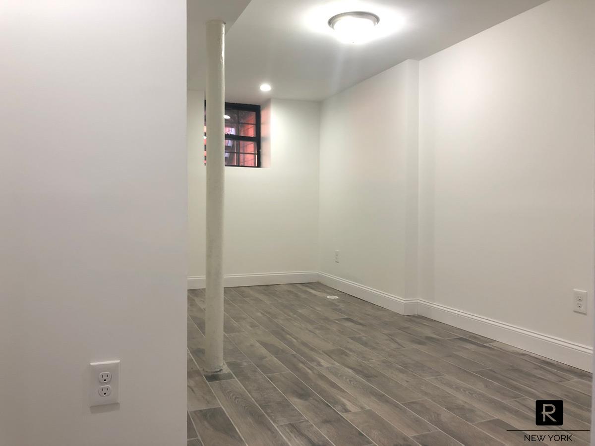 75-11 61st Street Glendale Queens NY 11385