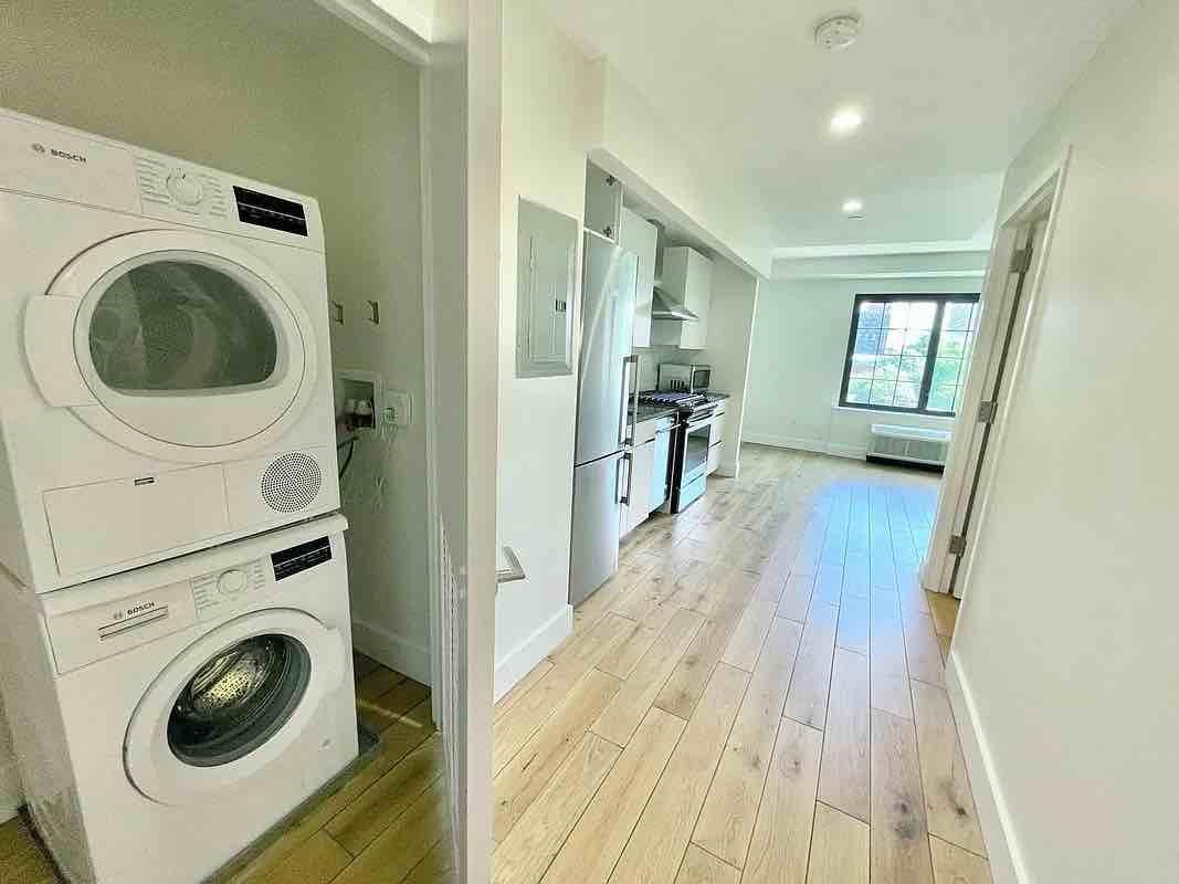 504 Myrtle Avenue 8-W Clinton Hill Brooklyn NY 11205