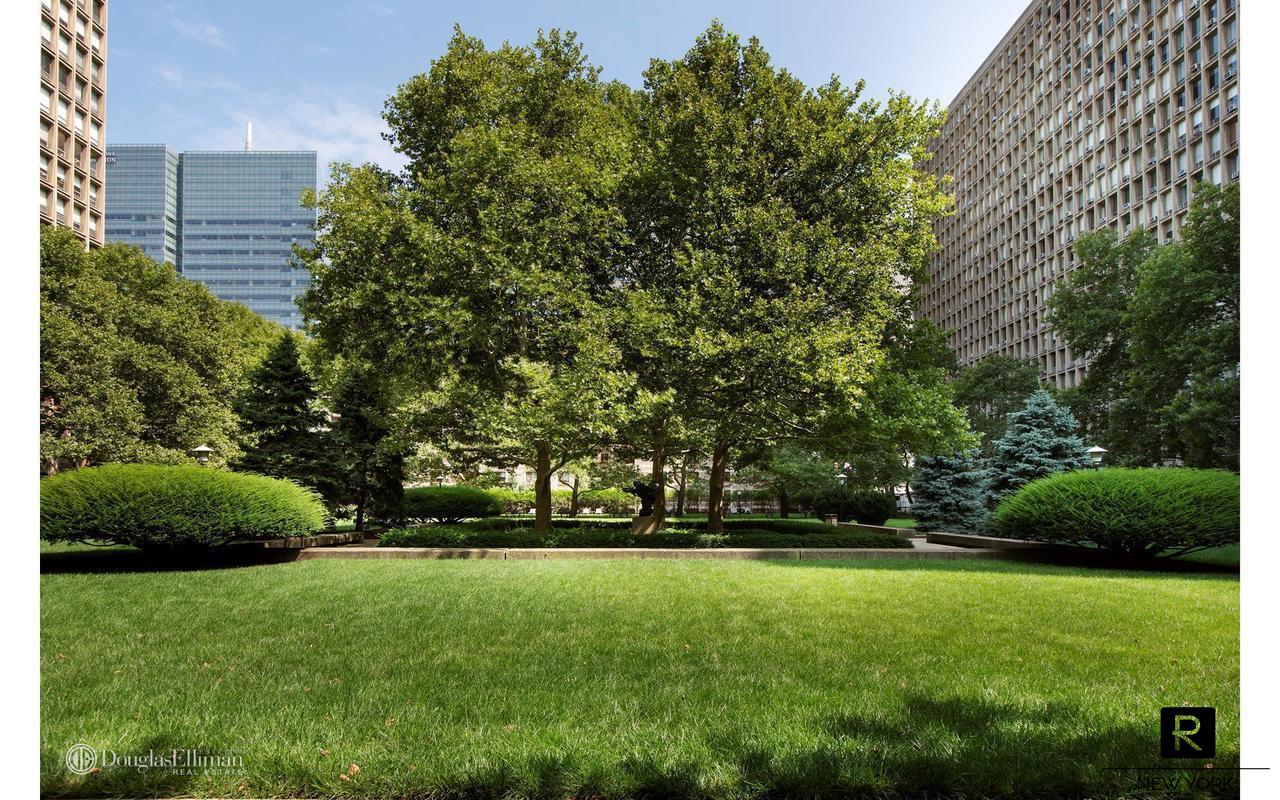 300 East 33rd Street Kips Bay New York NY 10016