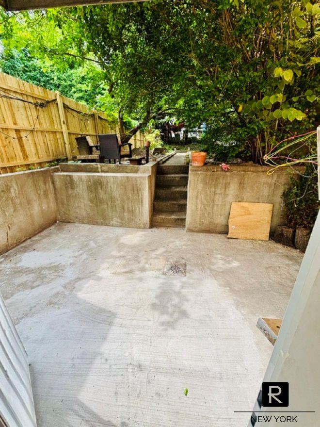 72 Clermont Avenue 1 Fort Greene Brooklyn NY 11205