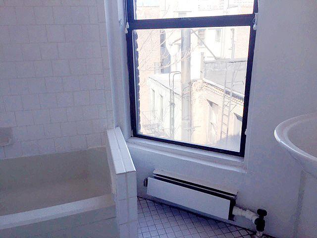 107 Thompson Street Soho New York NY 10012