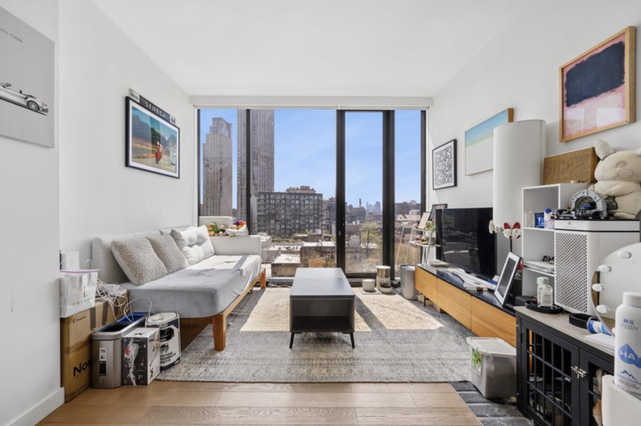 21-30 44th Drive PH-F Court Square Queens NY 11101