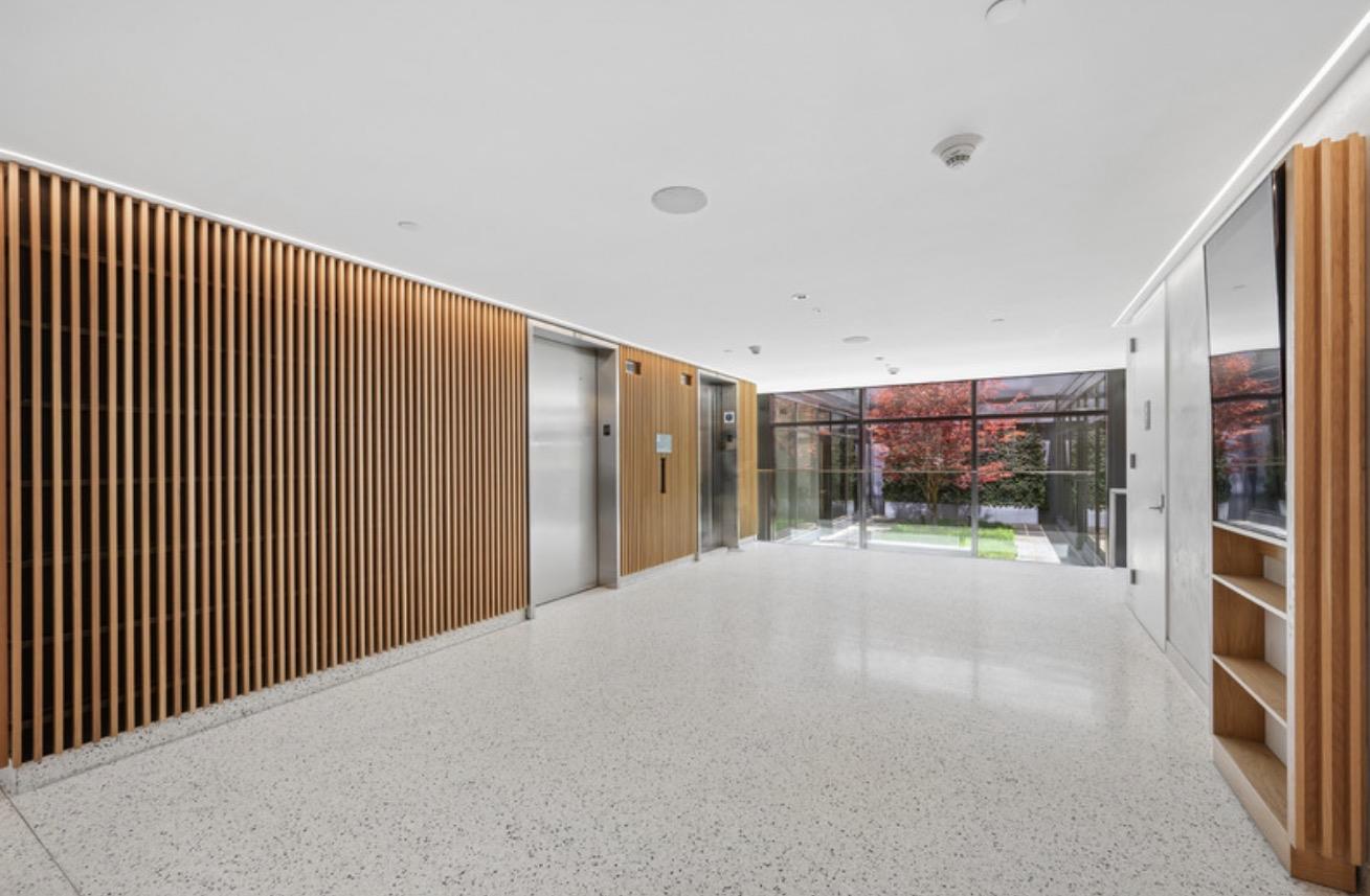 21-30 44th Drive PH-F Court Square Queens NY 11101