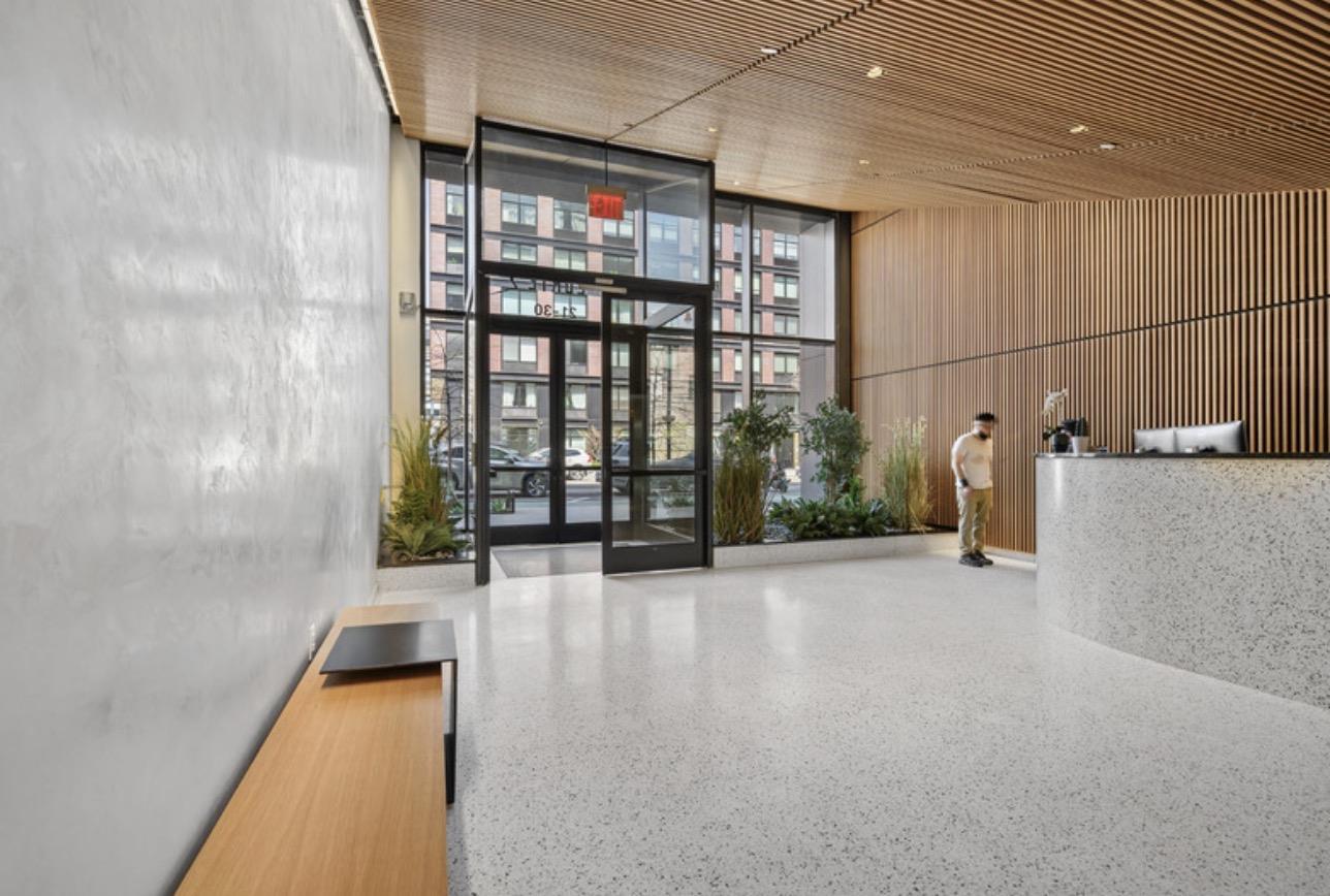 21-30 44th Drive PH-F Court Square Queens NY 11101