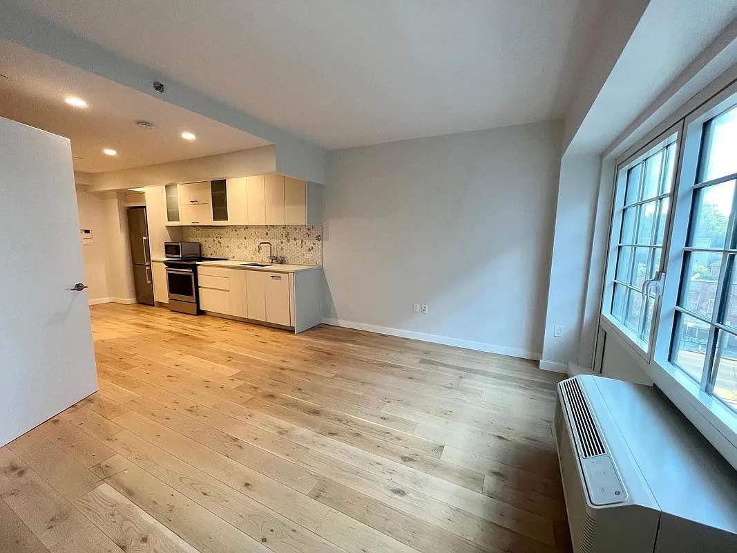 555 Waverly Avenue 6-W Clinton Hill Brooklyn NY 11238