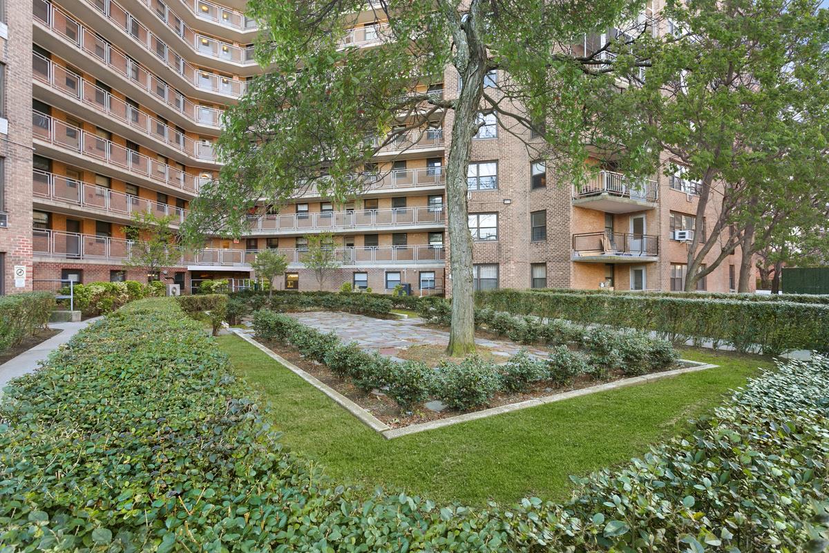 62-60 99th Street 326 Forest Hills Queens NY 11374