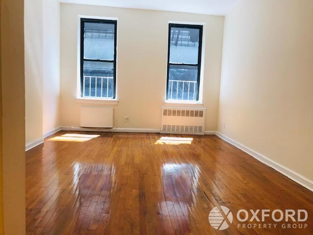 http://www.olr.com/Pictures/Interior_Photo/1840584_3d99a6bf-6080-4b1d-8e60-931d59df7016.jpg