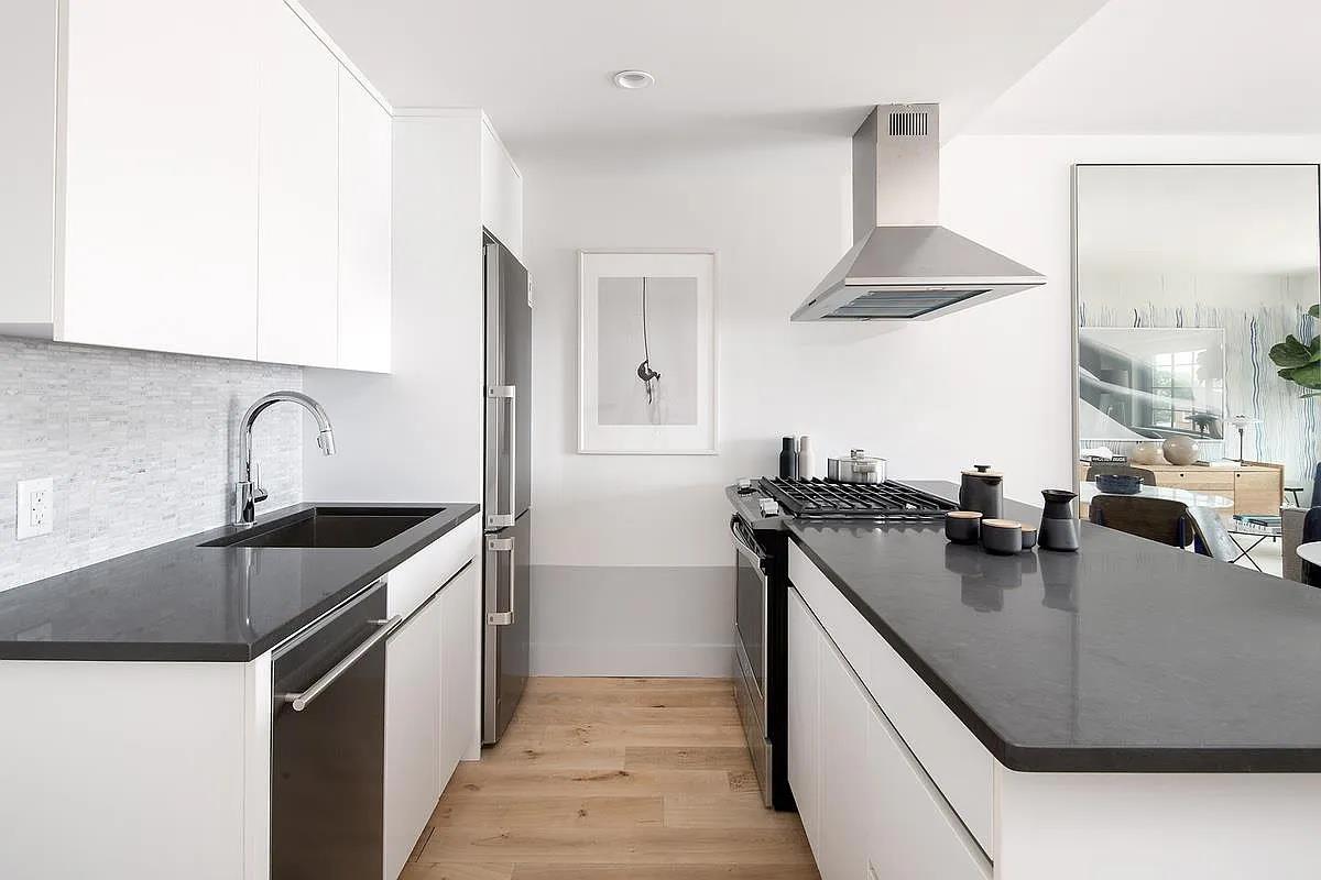 504 Myrtle Avenue 8-E Clinton Hill Brooklyn NY 11205