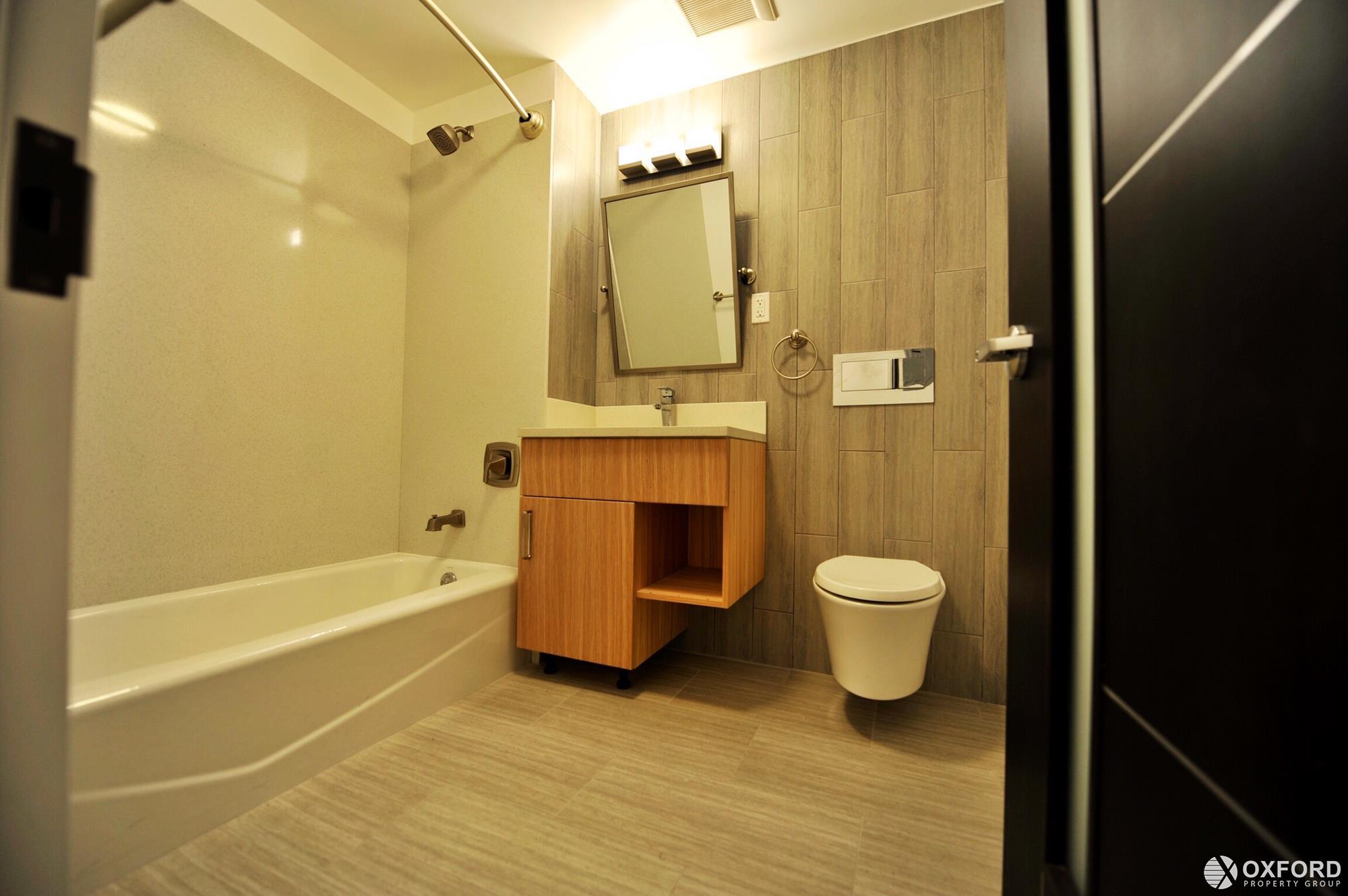 http://www.olr.com/Pictures/Interior_Photo/1845908_6d43c76b-5368-4304-a724-5e43e43b609b.jpg