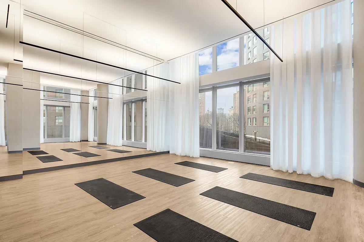 252 South Street 35-E Lower East Side New York NY 10002