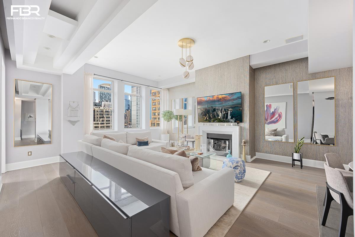 252 Seventh Avenue PH-J Chelsea New York NY 10001