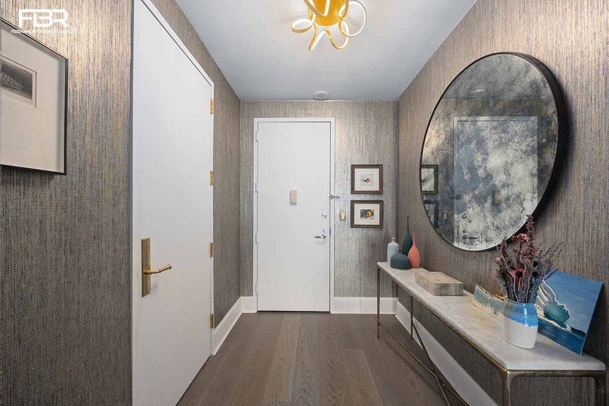 252 Seventh Avenue PH-J Chelsea New York NY 10001