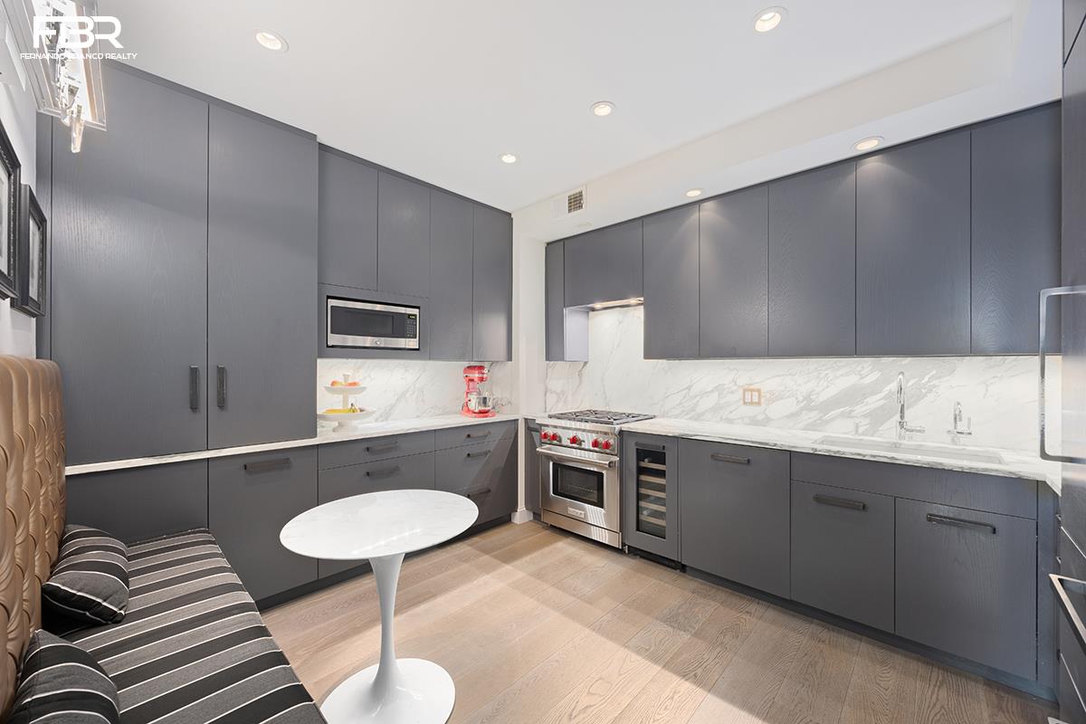 252 Seventh Avenue PH-J Chelsea New York NY 10001