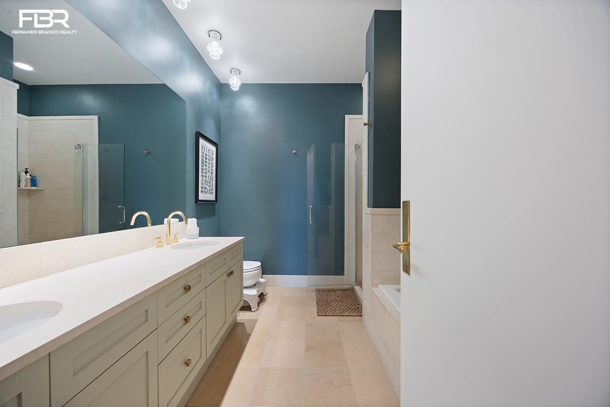 252 Seventh Avenue PH-J Chelsea New York NY 10001