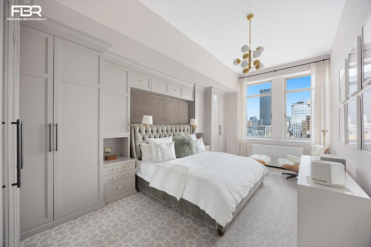 252 Seventh Avenue PH-J Chelsea New York NY 10001