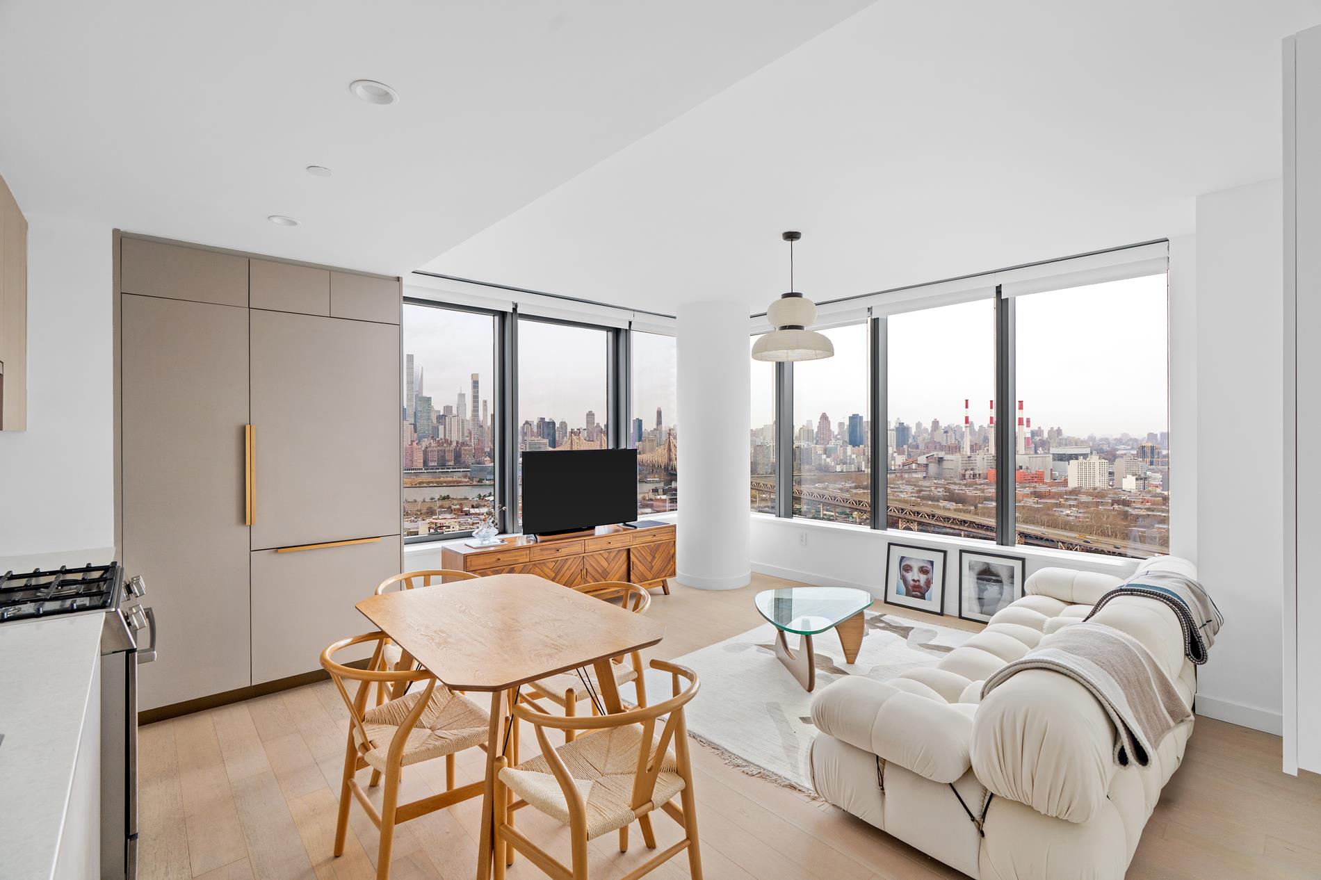 3 Court Square 2902 Long Island City Queens NY 11101