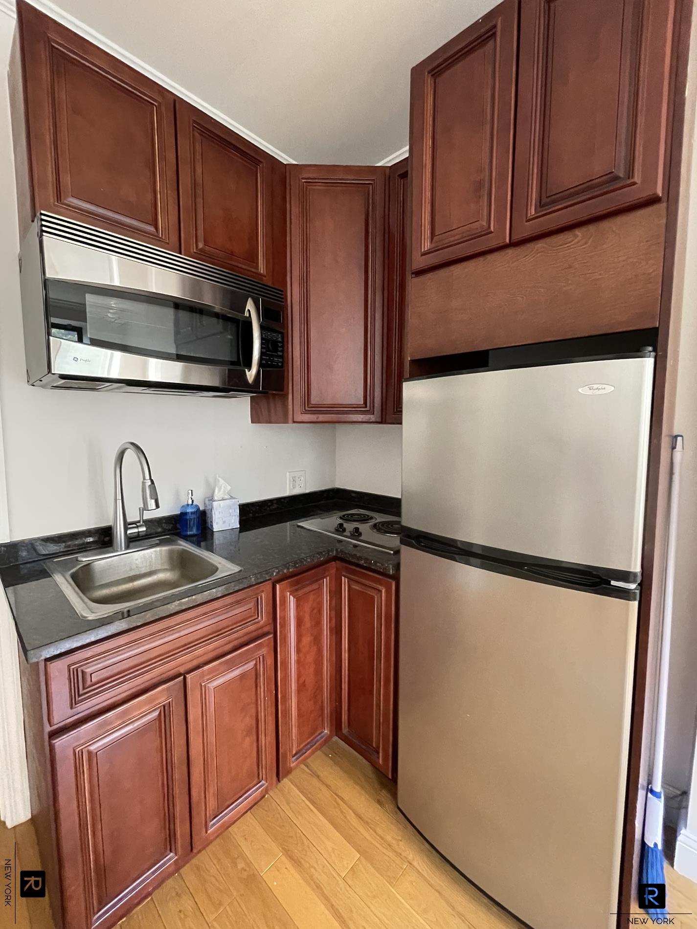 325 East 90th Street Upper East Side New York NY 10128