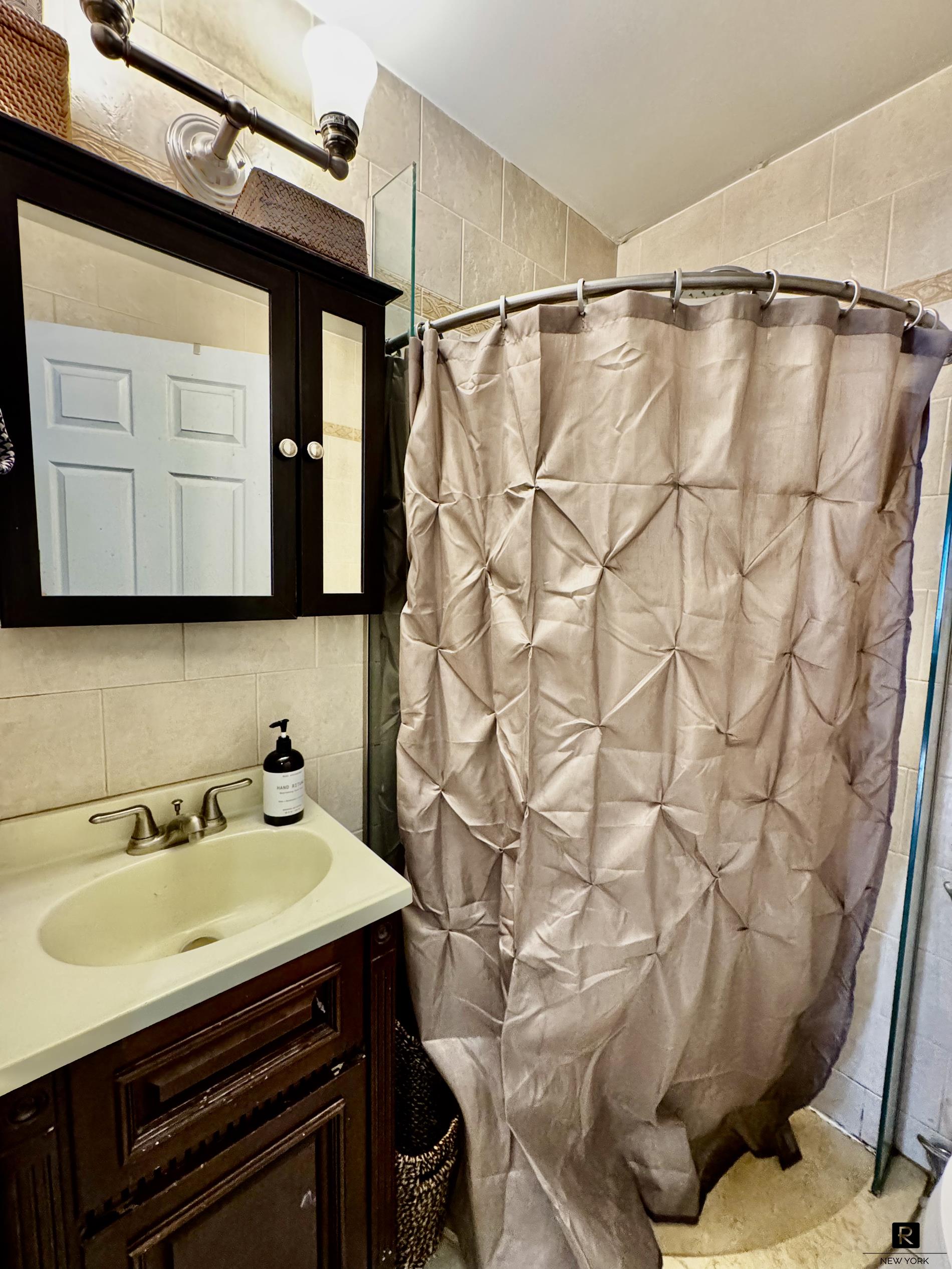 325 East 90th Street Upper East Side New York NY 10128