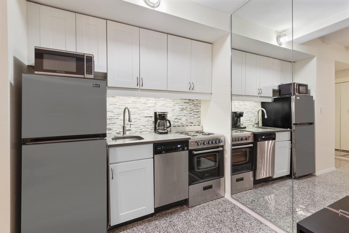 150 West 51st Street 1030 Midtown West New York NY 10019