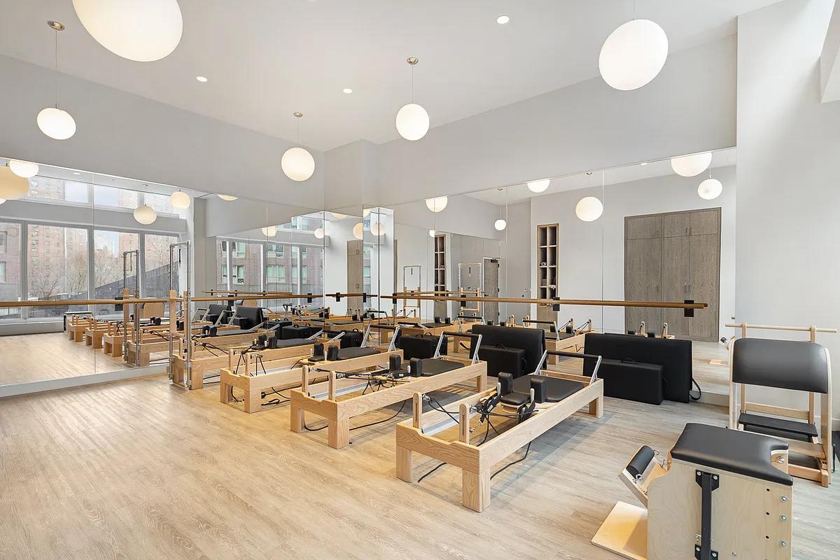 252 South Street 35-E Lower East Side New York NY 10002