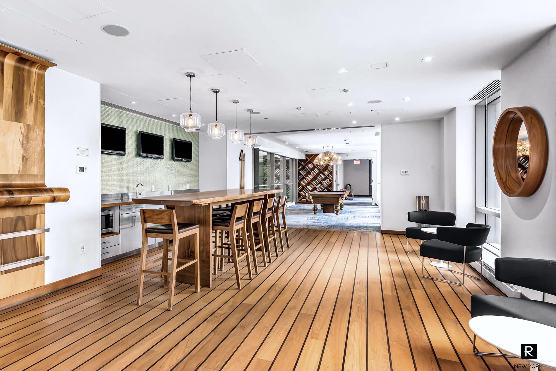 2 River Terrace, #8D