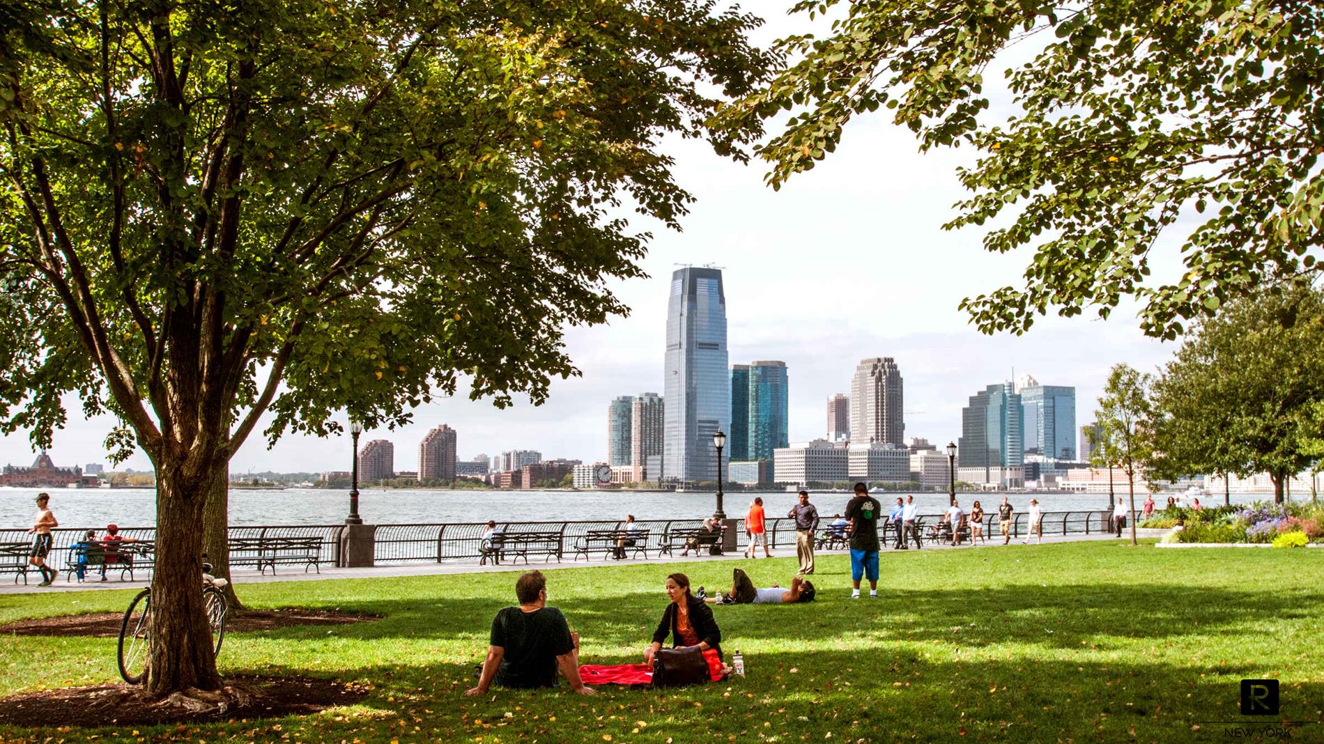 2 River Terrace, #8D