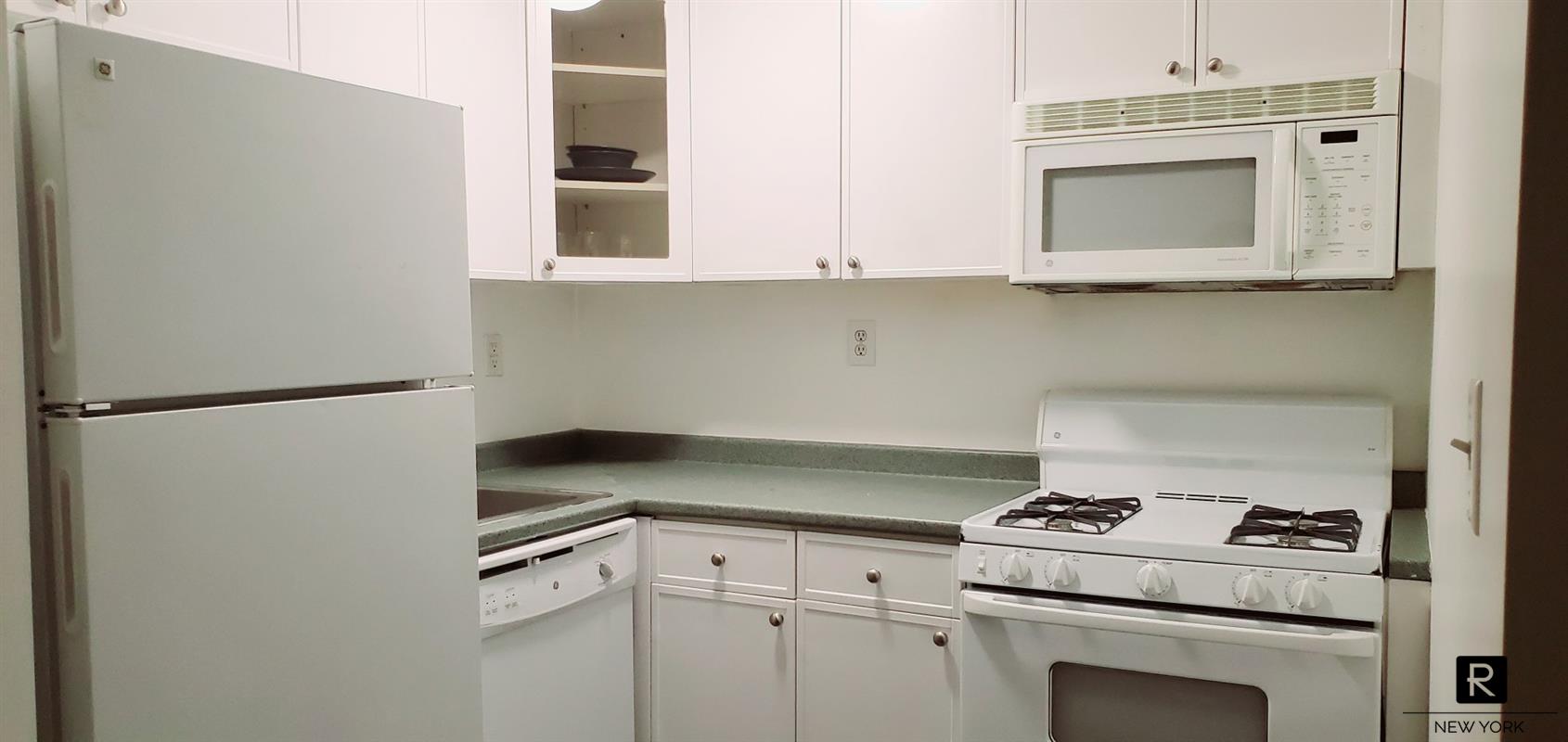 225 East 58th Street Midtown East New York NY 10022