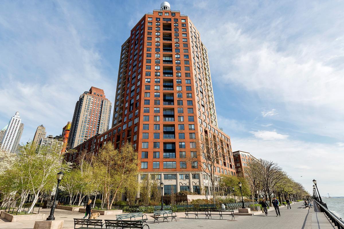 380 Rector Place 8-A Battery Park City New York NY 10280