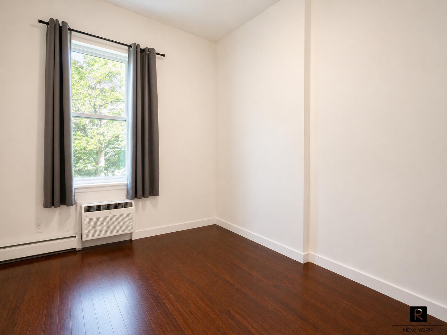 353 West 19th Street Chelsea New York NY 10011
