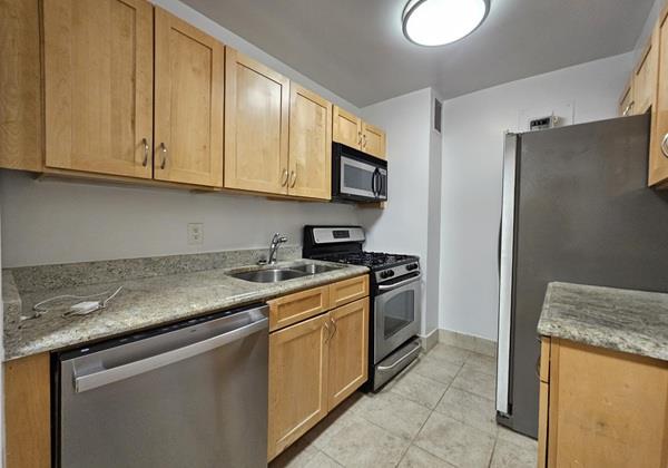 301 East 47th Street 9-K Turtle Bay New York NY 10017