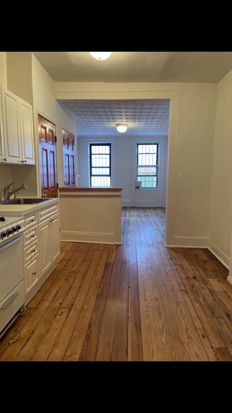 169 Avenue A 14 Lower East Side New York NY 10009