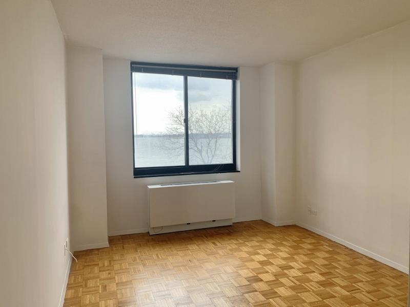 377 Rector Place Battery Park City New York NY 10280