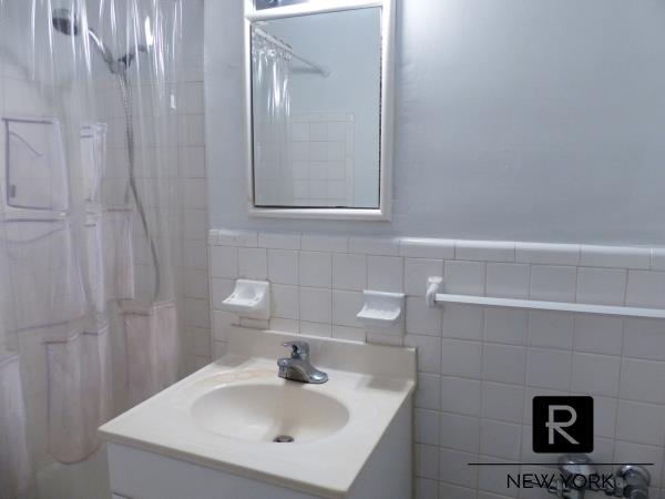 240 East 46th Street Midtown East New York NY 10017