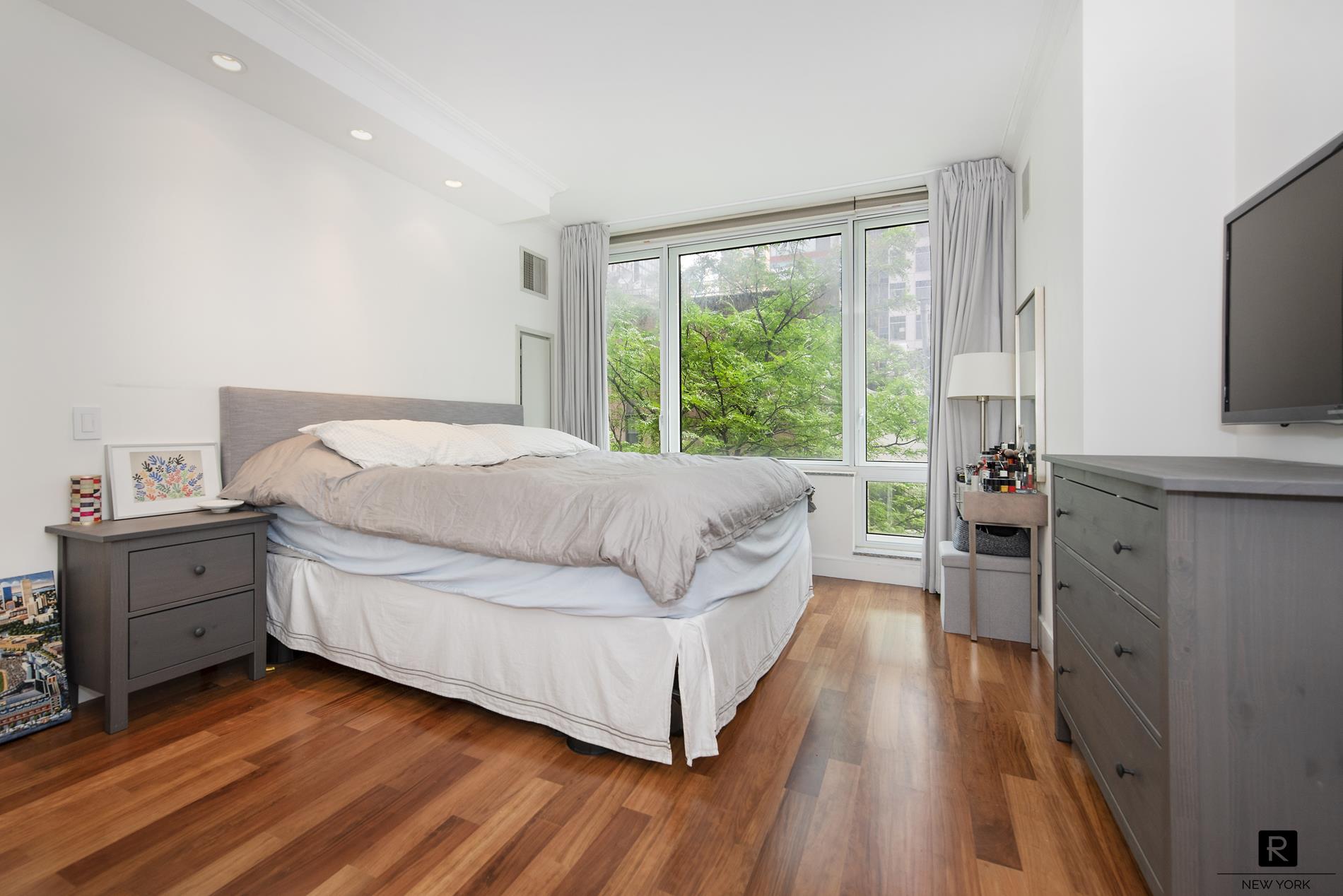 250 East 53rd Street Turtle Bay New York NY 10022