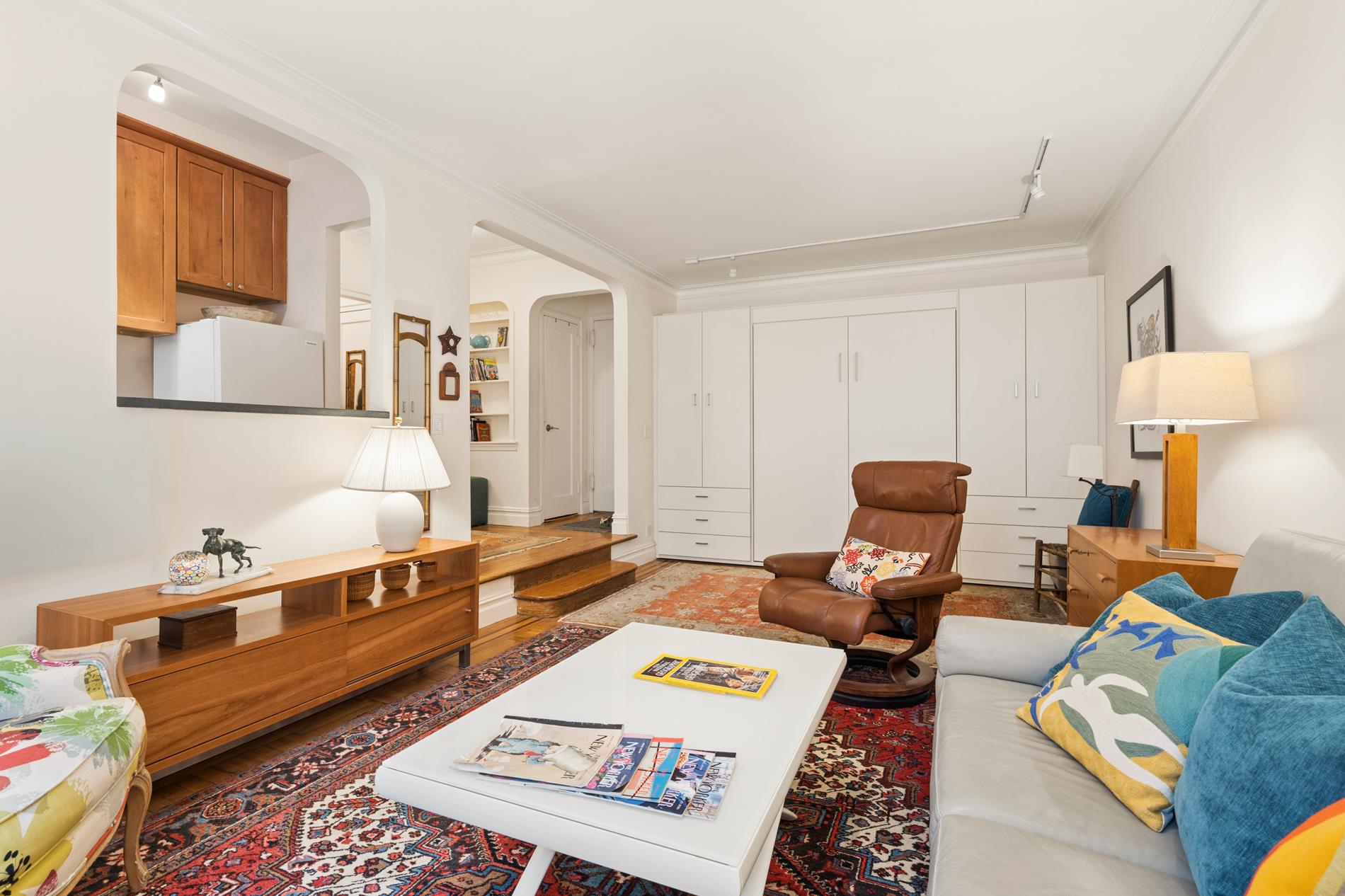 29 West 64th Street 2F Lincoln Square New York NY 10023