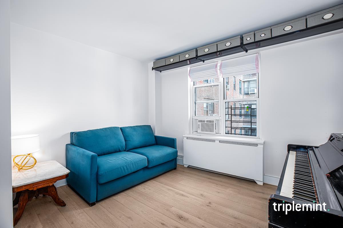 415 Grand Street, #E1104