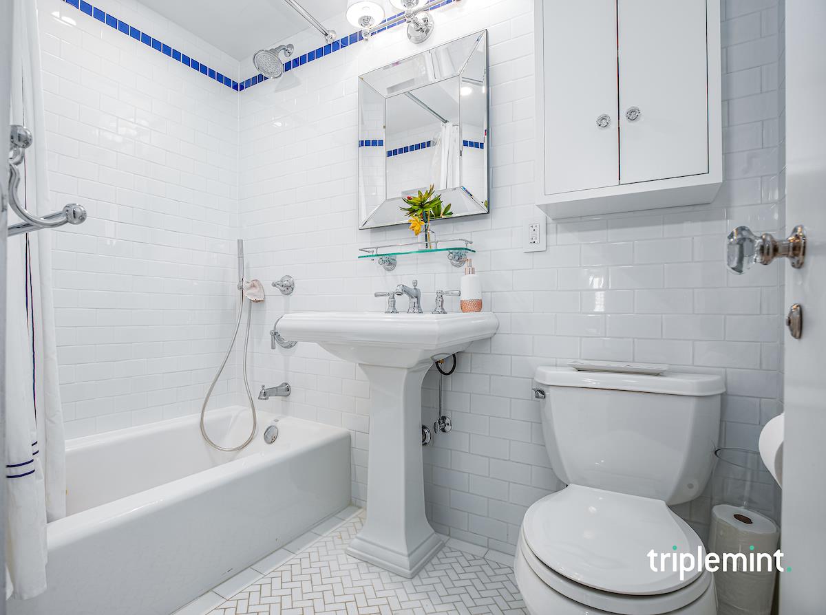 415 Grand Street, #E1104