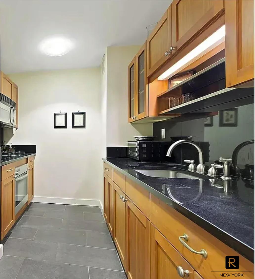 425 Fifth Avenue Midtown East New York NY 10016