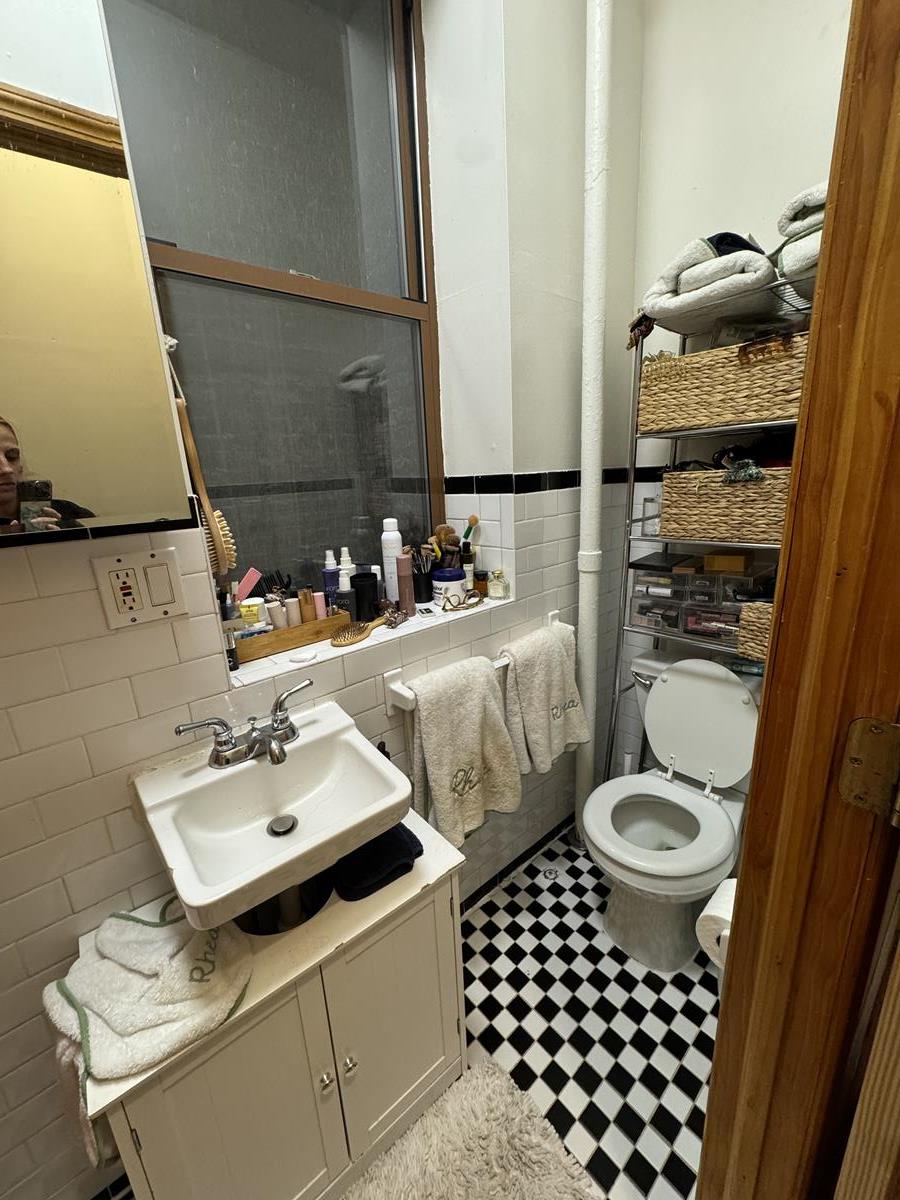 257 West 10th Street 1-W W. Greenwich Village New York NY 10011