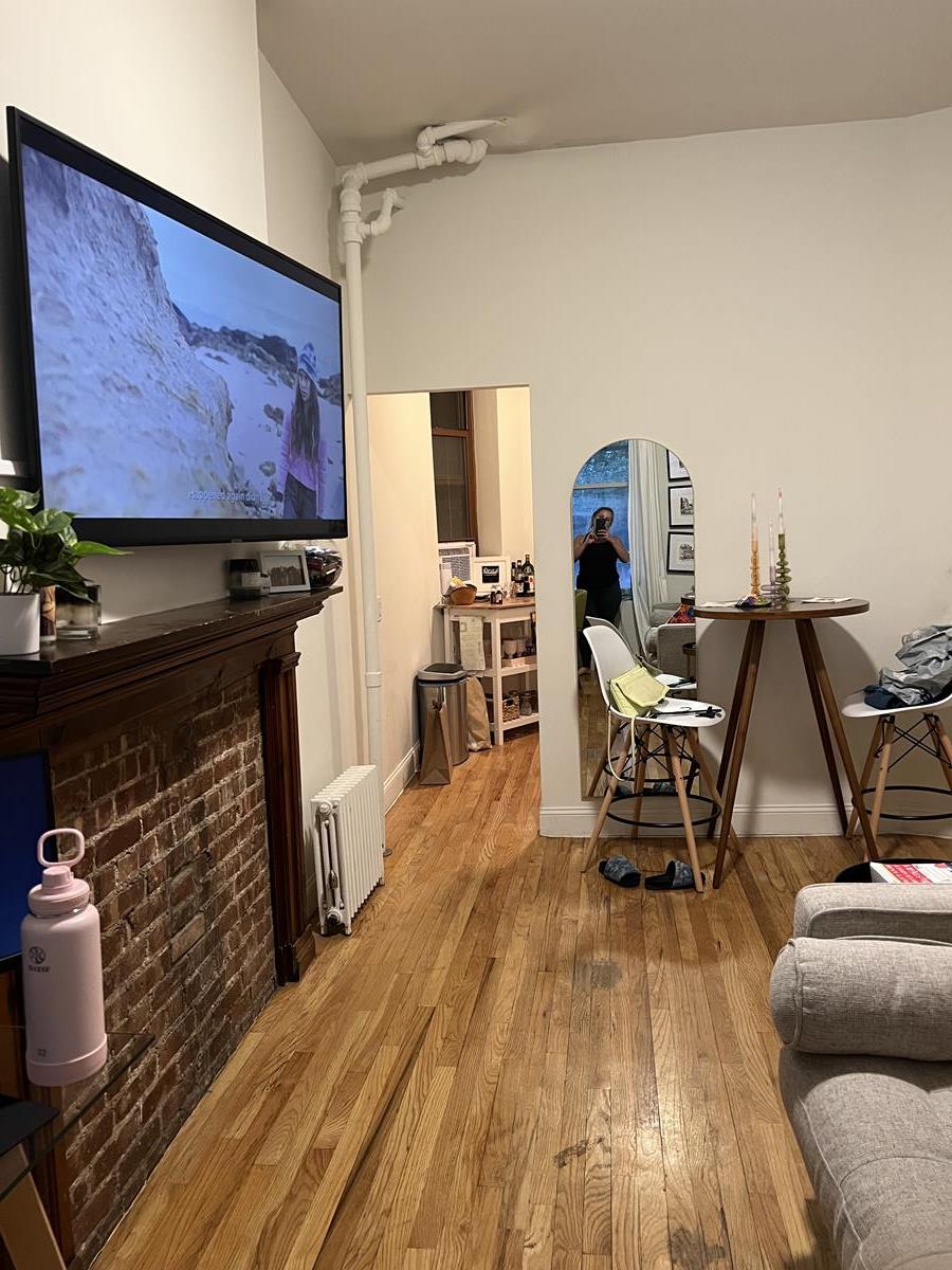 257 West 10th Street 1-W W. Greenwich Village New York NY 10011