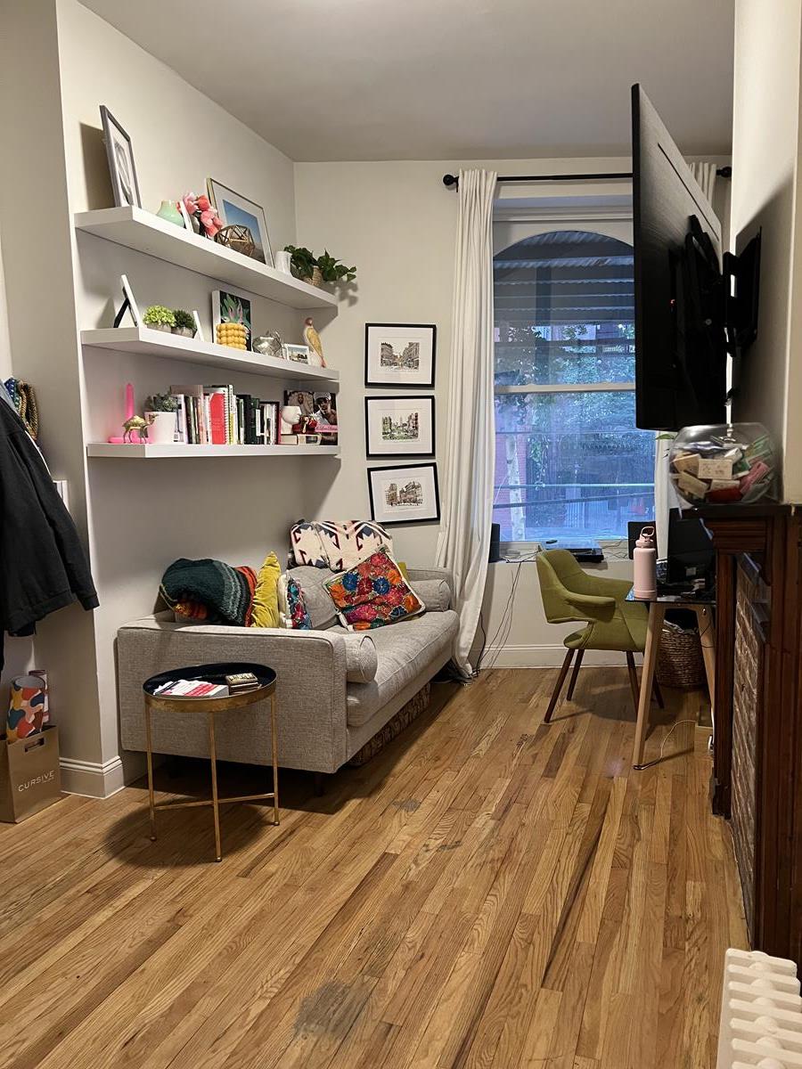 257 West 10th Street 1-W W. Greenwich Village New York NY 10011