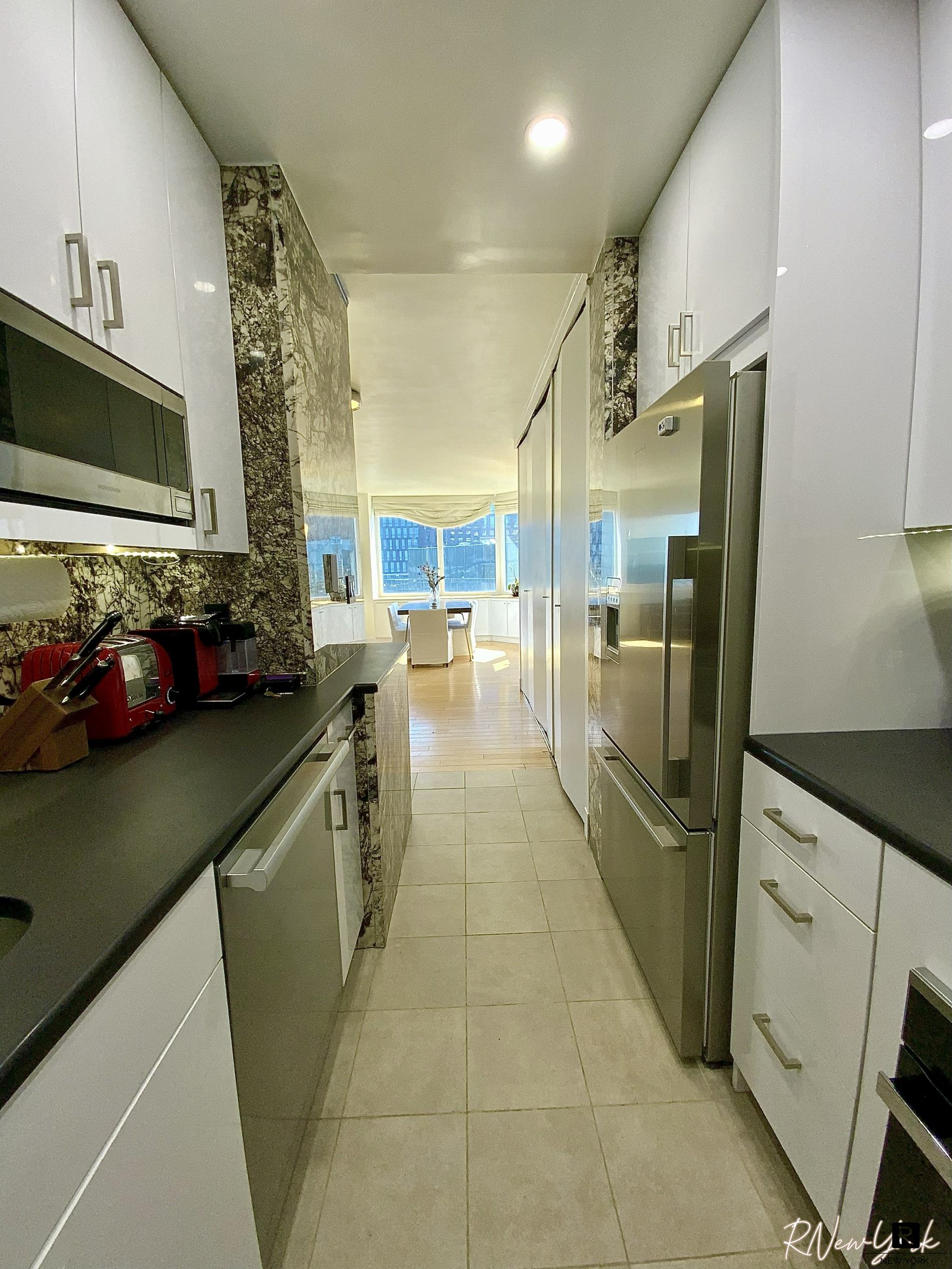 415 East 37th Street Midtown East New York NY 10016