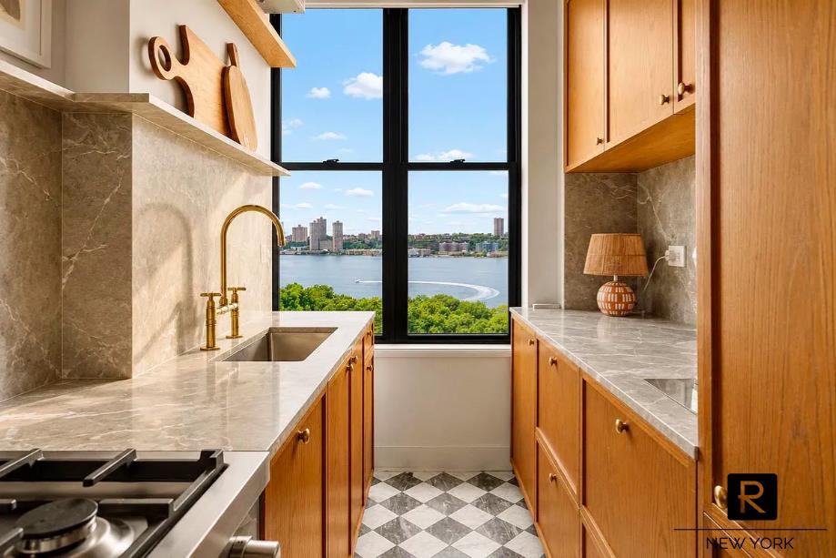 210 Riverside Drive Upper West Side New York NY 10025