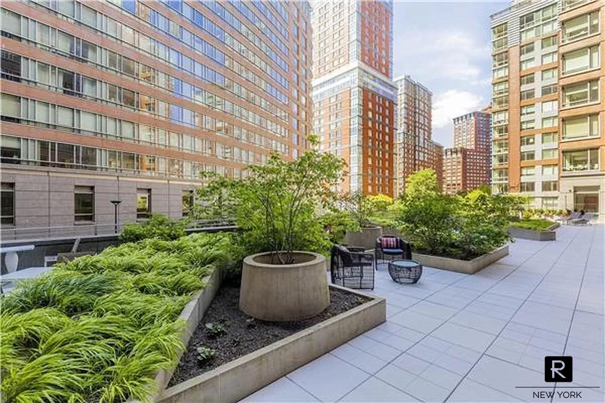 2 River Terrace Battery Park City New York NY 10282