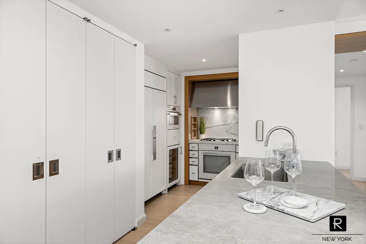 212 Warren Street Battery Park City New York NY 10282