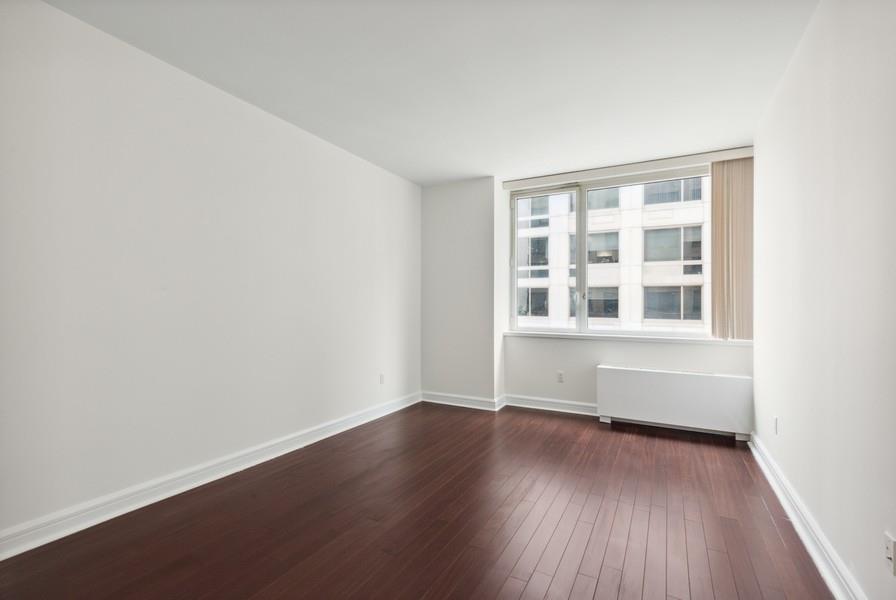 100 Riverside Boulevard, #5E