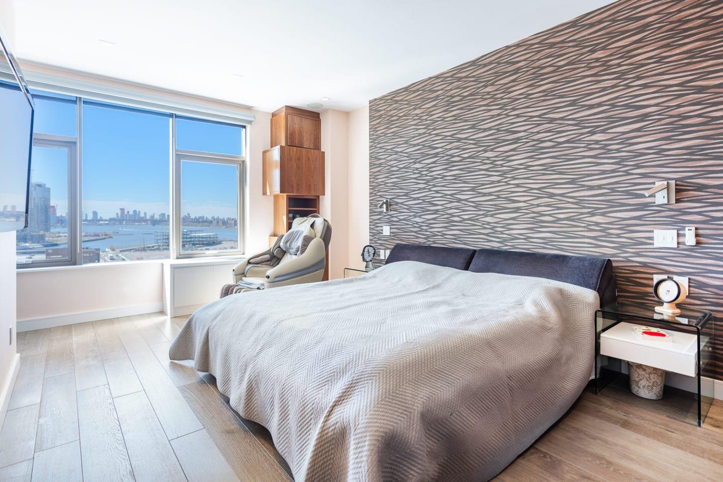 2-17 51st Avenue 1105 Long Island City Queens NY 11101